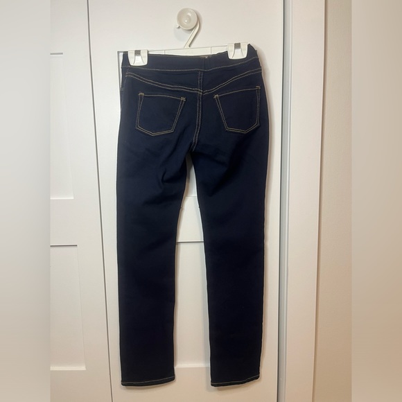 Hi, selling these fantastic jeans for kids in size L. - Picture 2 of 5
